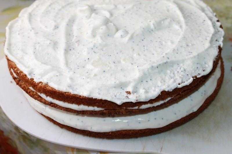Крем для бисквитного торта - 12 очень вкусных и простых рецептов