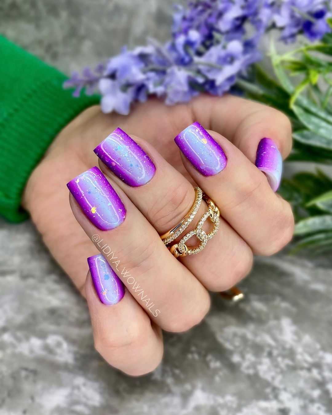 актуальный маникюр 2022. маникюр декабрь 2022. модные цвета маникюра зима 2022. что модные ногти 2023 зимой. маникюр зима 2022.