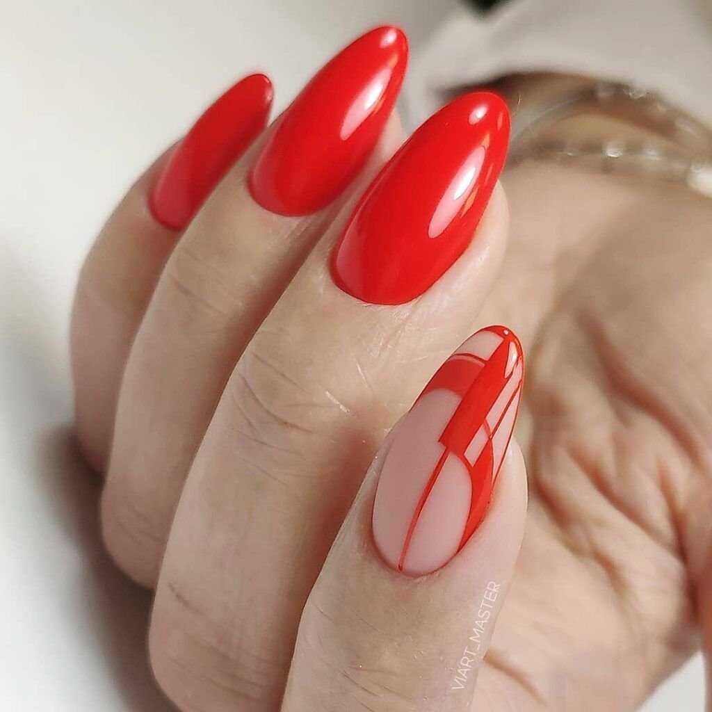 Маникюр желтый: модные фото дизайна на короткие и длинные ногти