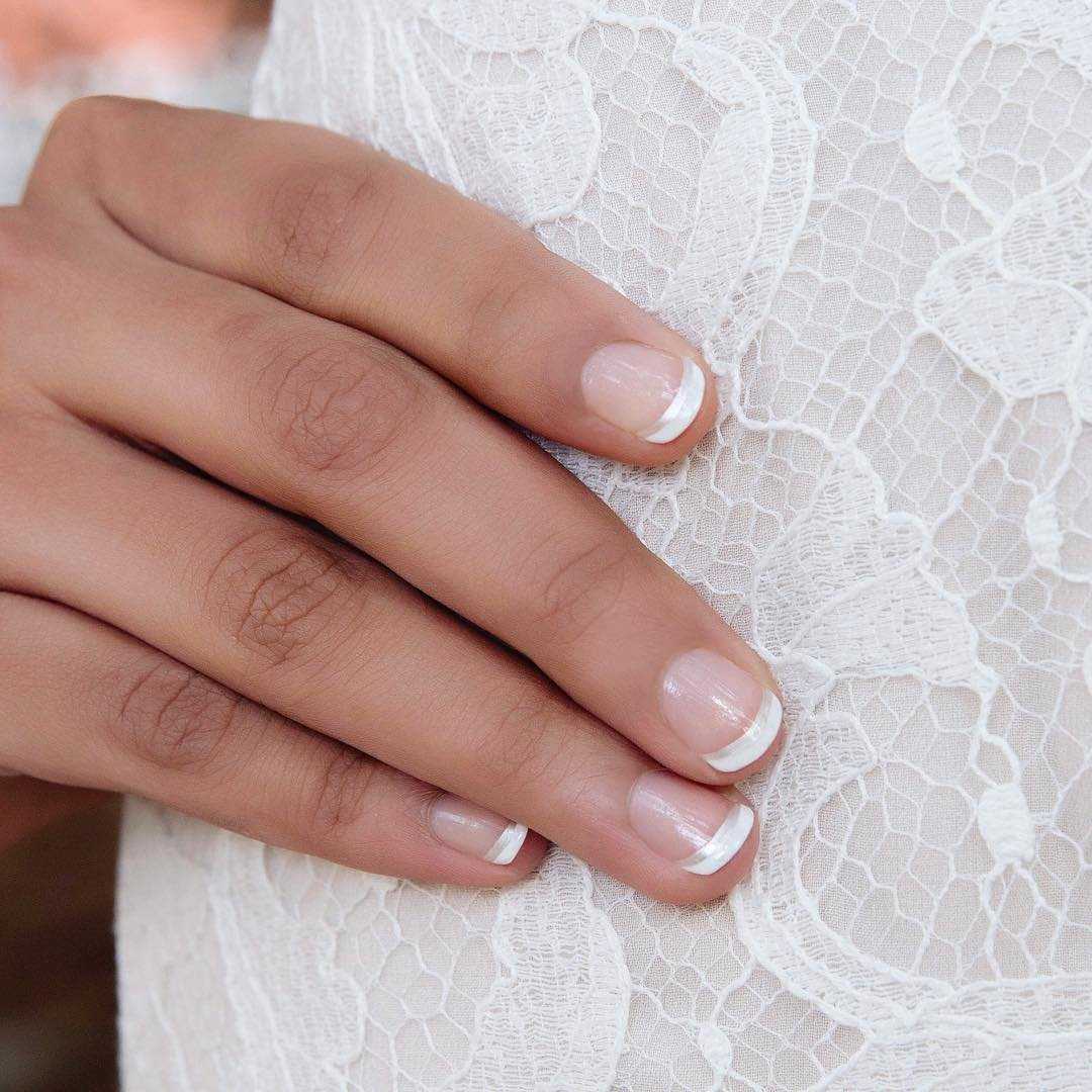 Свадебный маникюр на короткие ногти: 100 фото, тенденции, новинки