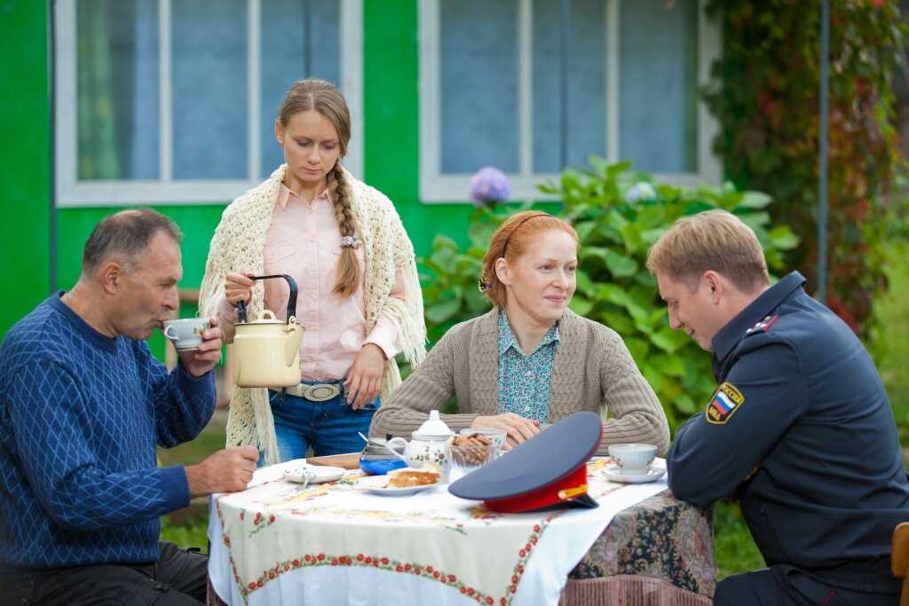 Комедия про любовь русская деревня. Мелодрамы про деревню.